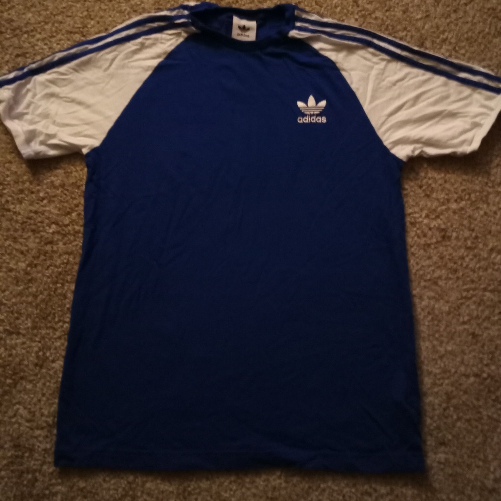 Adidas tee